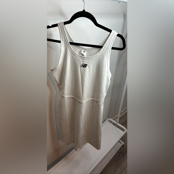 Brand new New Balance Tournament Dress - Size M! - Picture 10 of 10